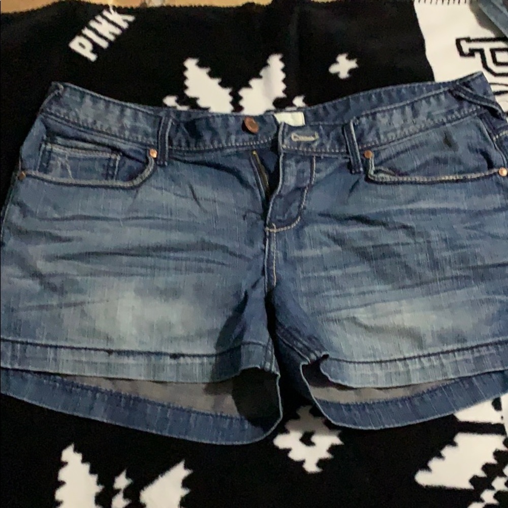 Maurice Jean Shorts